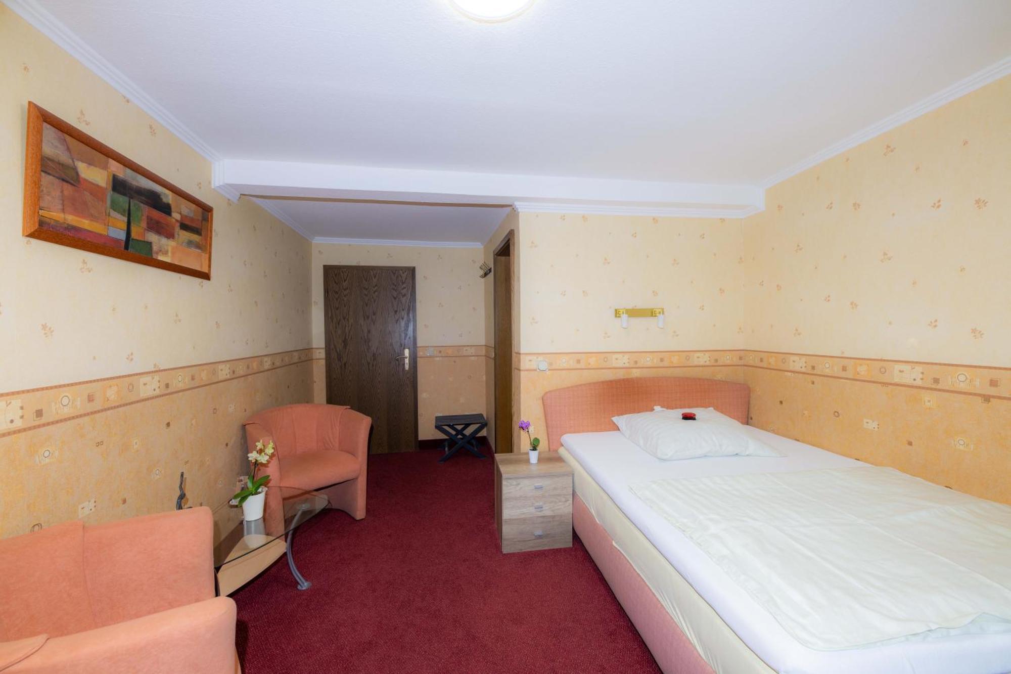 Hotel Am Rathaus Menden Eksteriør billede