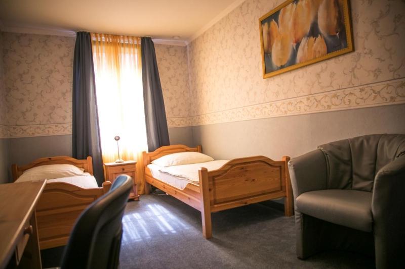 Hotel Am Rathaus Menden Eksteriør billede
